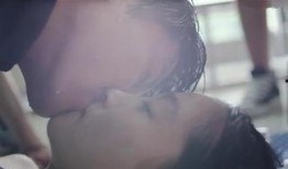 照亮你吻戏吃瓜群众在线观看,揭秘“照亮你吻戏”幕后，吃瓜群众在线观看幕后花絮